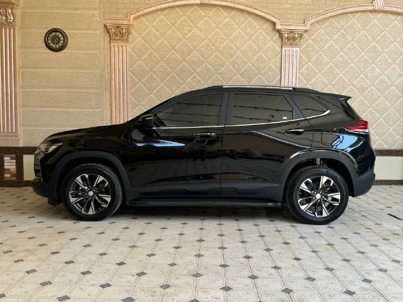Tracker 2 Premier Turbo — 1