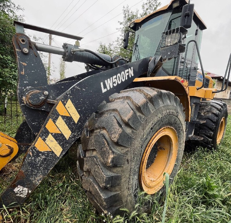 Погрузчик LW500FN — 1